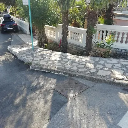 Near Beach - Butiga