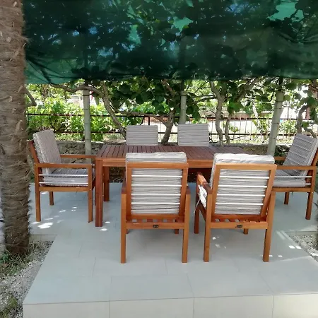 Near Beach - Butiga Apartment Rovinj