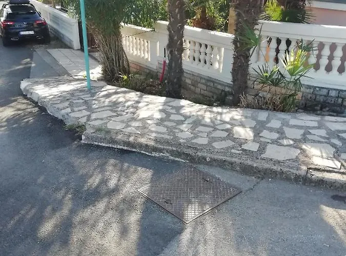 Near - Butiga